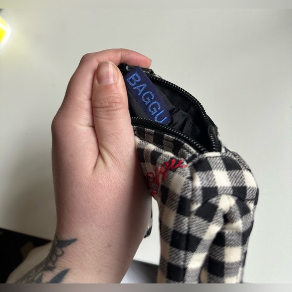 NEW Baggu Horse Charm Nylon Bag Keychain Pony Holder Gingham Plaid Black - Picture 5 of 6